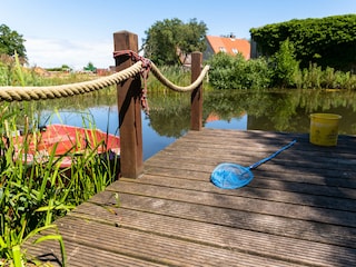 Steg am Teich