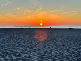 Sonnenuntergang am Hausstrand