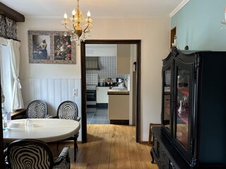 Wohn-/Essbereich mit offener Küche