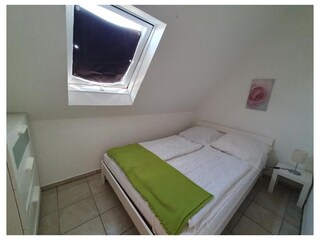 Schlafzimmer 3