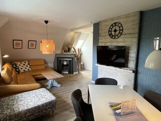 Wohn-/Essbereich mit offener Küche