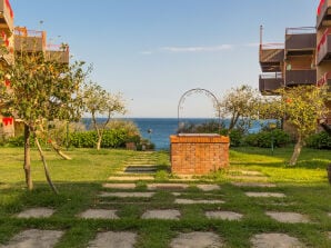 Blue Wood Apartment - Letojanni - image1