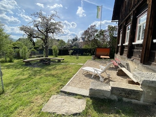 Terrasse mit Feuerstelle