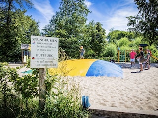 Hüpfburg
