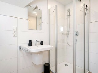 zweites Tageslichtbad im Obergeschoss