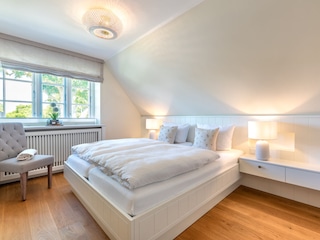 OG Schlafzimmer 1