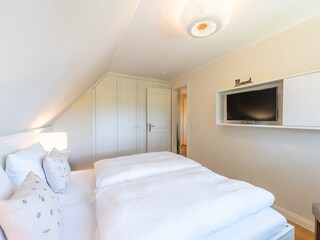 OG Schlafzimmer 1