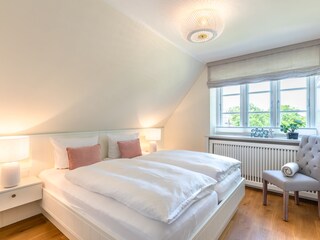 OG Schlafzimmer 2