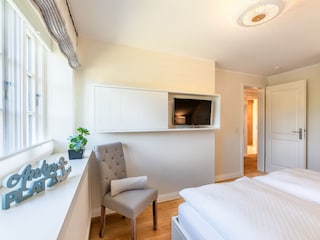 OG Schlafzimmer 2