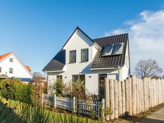 Aussenansicht mit Terrasse