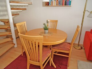 Esstisch im Wohnzimmer