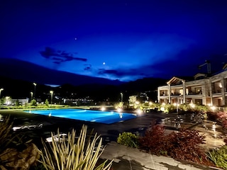 Pool Nacht