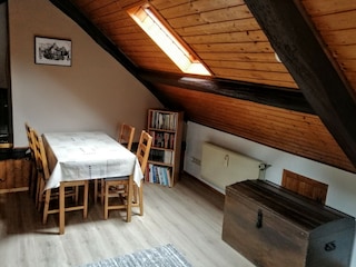 Wohnzimmer - in 2025 renoviert