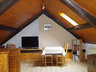Wohnzimmer - direkt unter dem Dach