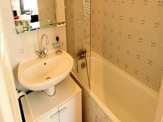Apartment Saint-Béat Features 8