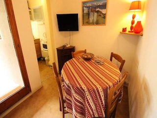 Apartment Saint-Béat Features 8