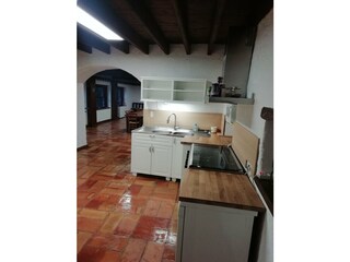 Voll ausgestattete Küche