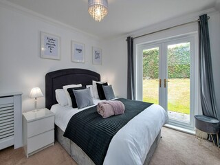 Apartment Tenby Features 19