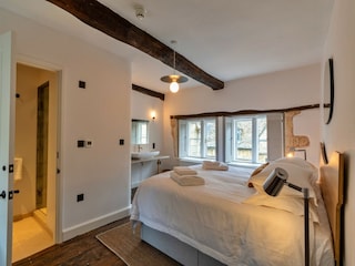 Holiday house Cheltenham Features 52