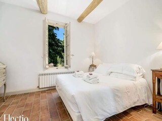 Apartment Rognes  8