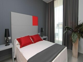 Apartment La Pineda Features 12