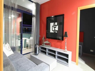 Apartment La Pineda Features 13