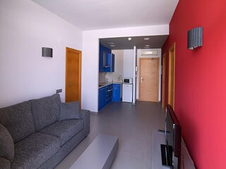 Apartment La Pineda Features 32