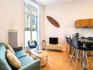 Apartment Bordeaux  1