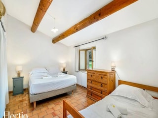 Apartment Simiane-la-Rotonde  13