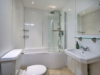 Apartment Pickering Features 15