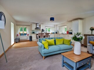 Apartment Pickering Features 16