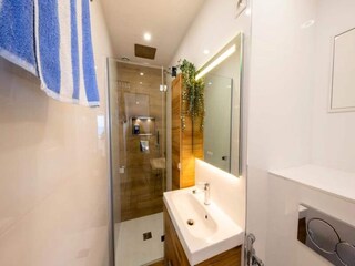Apartment Saint-Laurent-du-Var  19