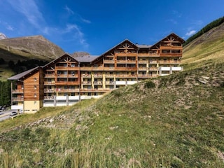 Apartment Uvernet-Fours  9