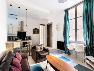 Apartment Bordeaux  2