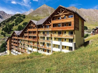 Apartment Uvernet-Fours  1