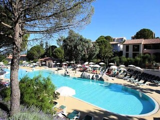 Apartment Grospierres  18