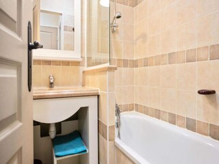 Apartment Grospierres  24