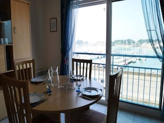 Apartment Étel  9