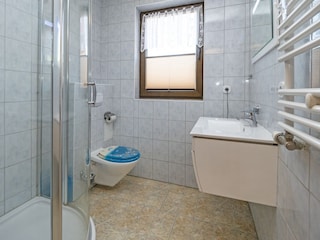 Bad mit Dusche