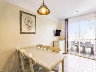 Apartment Grospierres  26