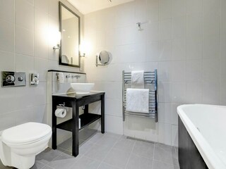 Apartment Welt Features 16