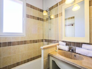 Apartment Grospierres  26