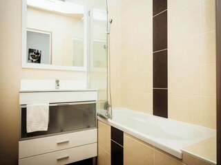 Apartment Saint-Sériès  12