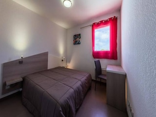 Apartment Saint-Sériès  13