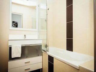 Apartment Saint-Sériès  15
