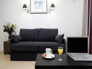Apartment Rennes  11