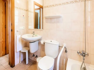 Apartment Son Bou  27