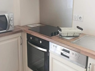 Apartment Montaignac-Saint-Hippolyte  8
