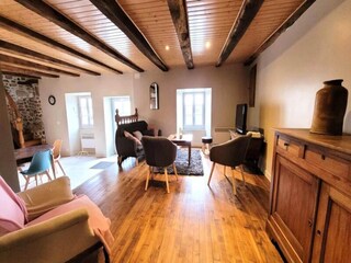 Apartment Montaignac-Saint-Hippolyte  8