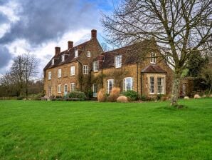 Ferienhaus in Bruton mit Privatseen - Templecombe - image1